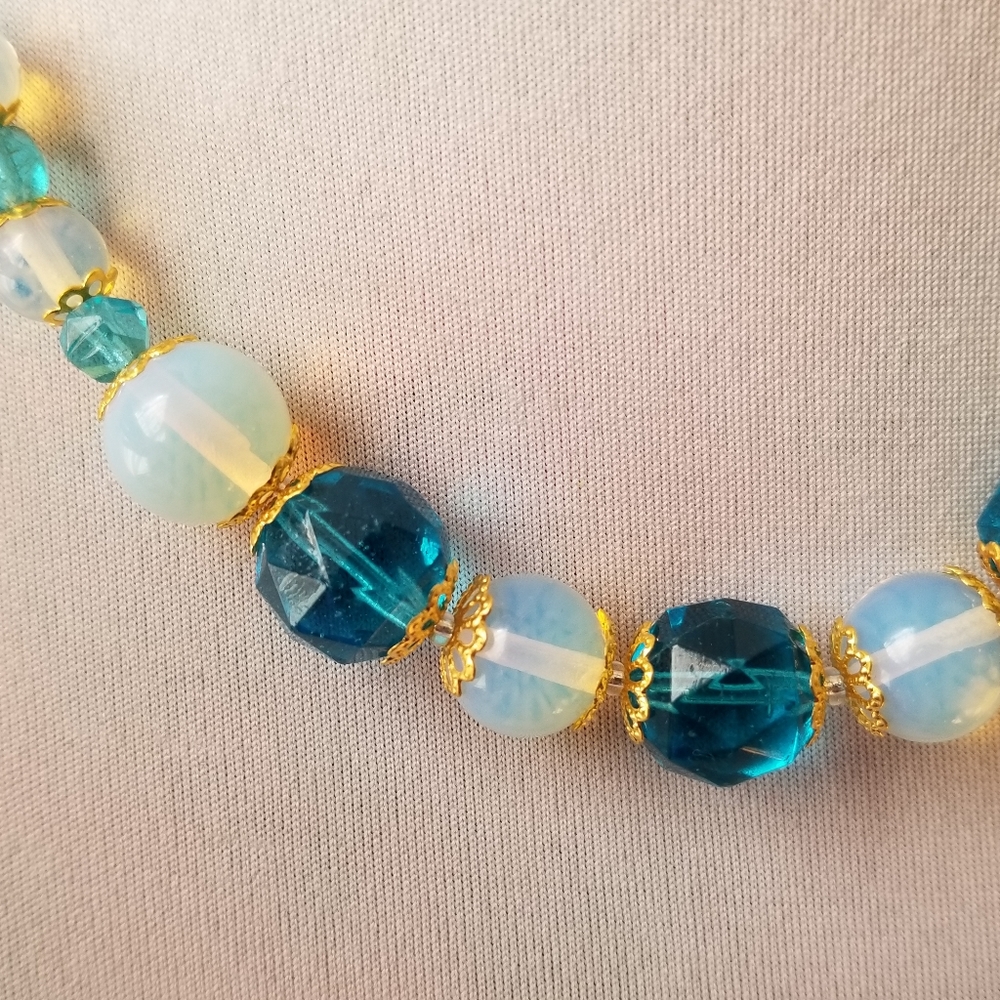 Relisted -Art deco upcycled necklace aqua blue opalescent glass repurposed - Picture 7 of 11